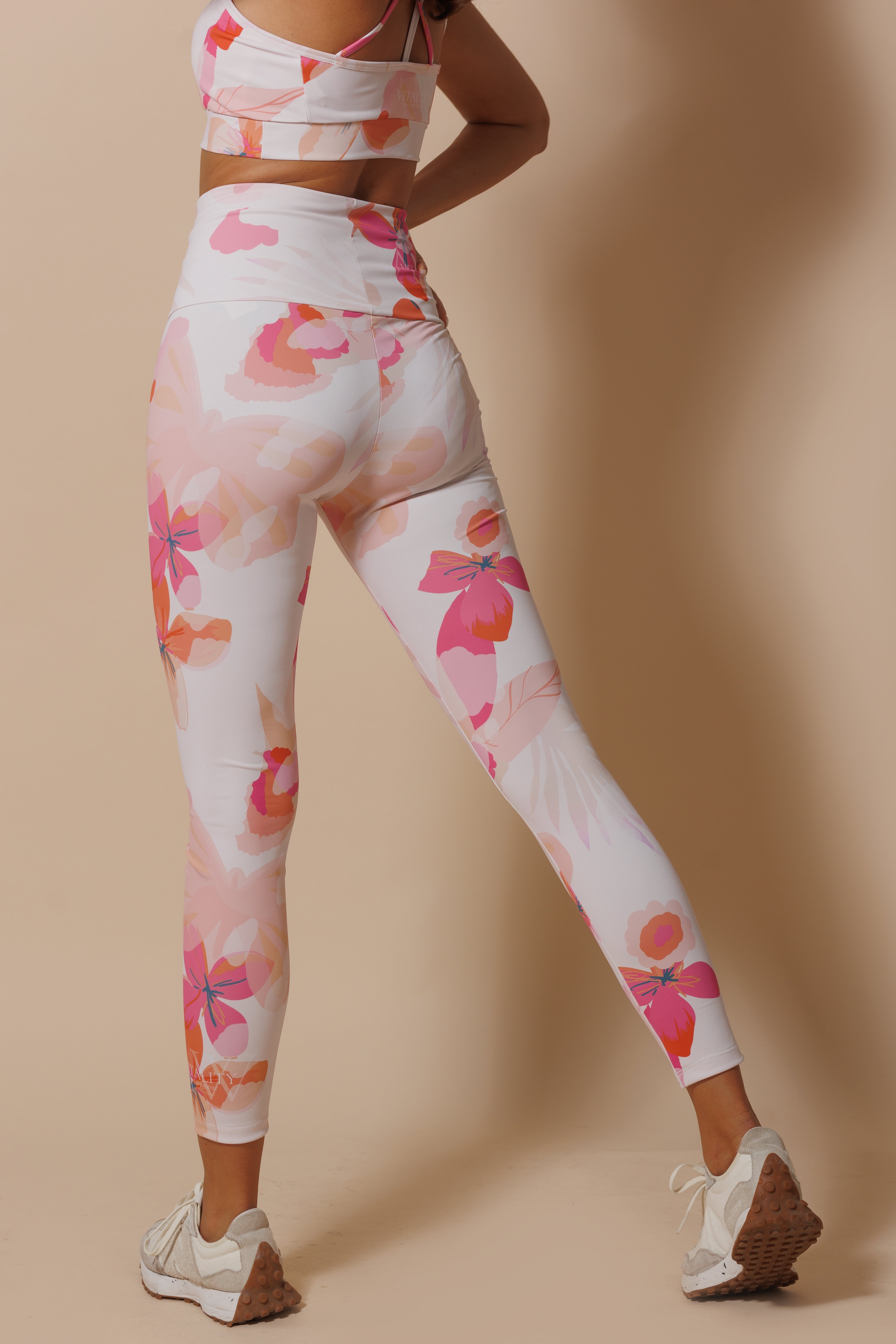 НОВО Дамски спортен клин FUCHSIA
