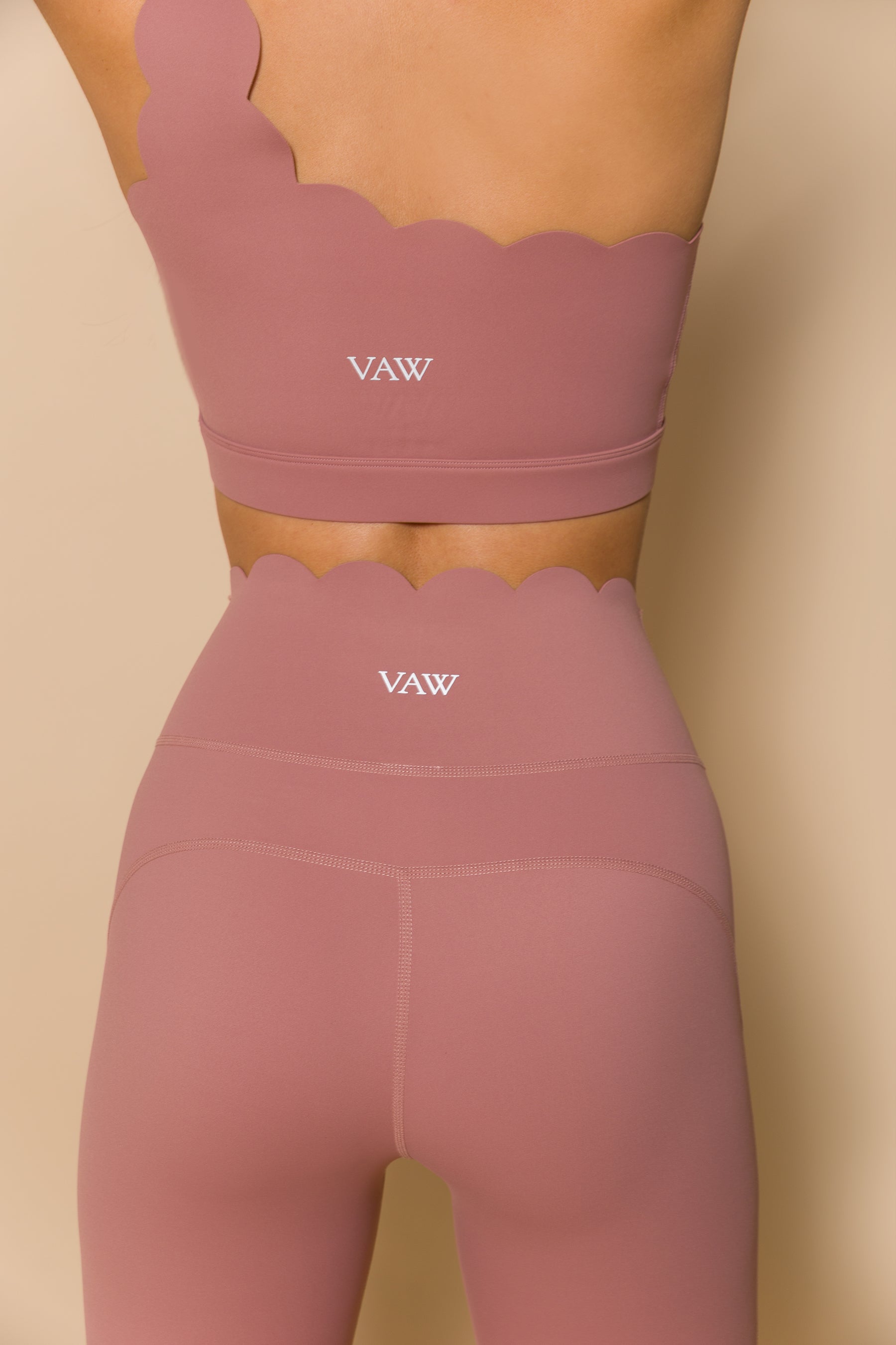 Дамски къс потник с едно рамо BLUSH