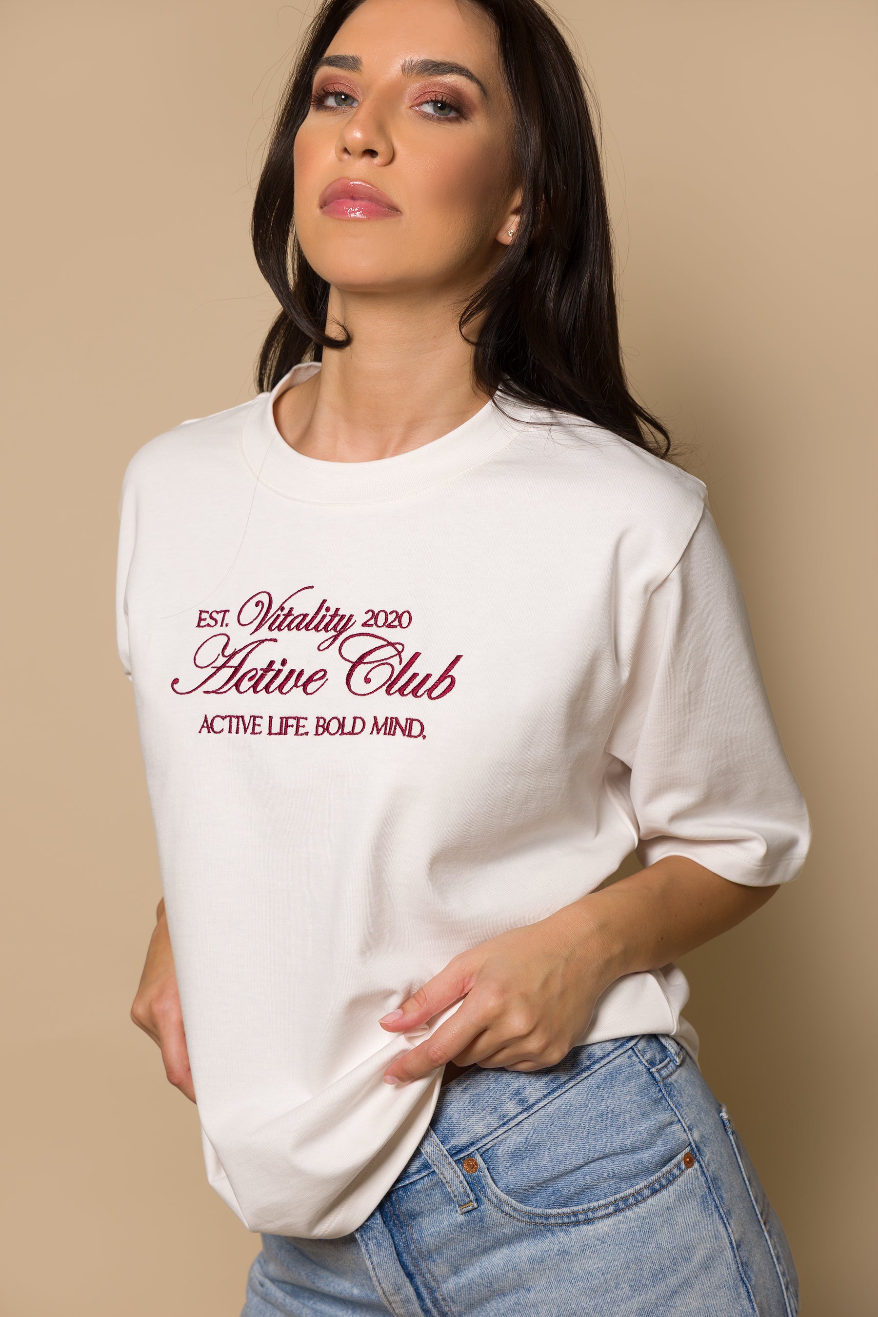 Дамска екрю тениска VAW CLUB