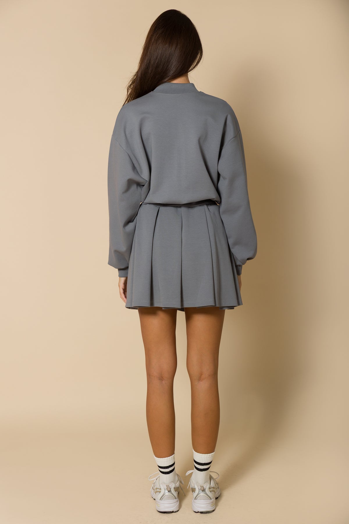 Дамски комплект от яке бомбър и плисирана пола SOFT GREY