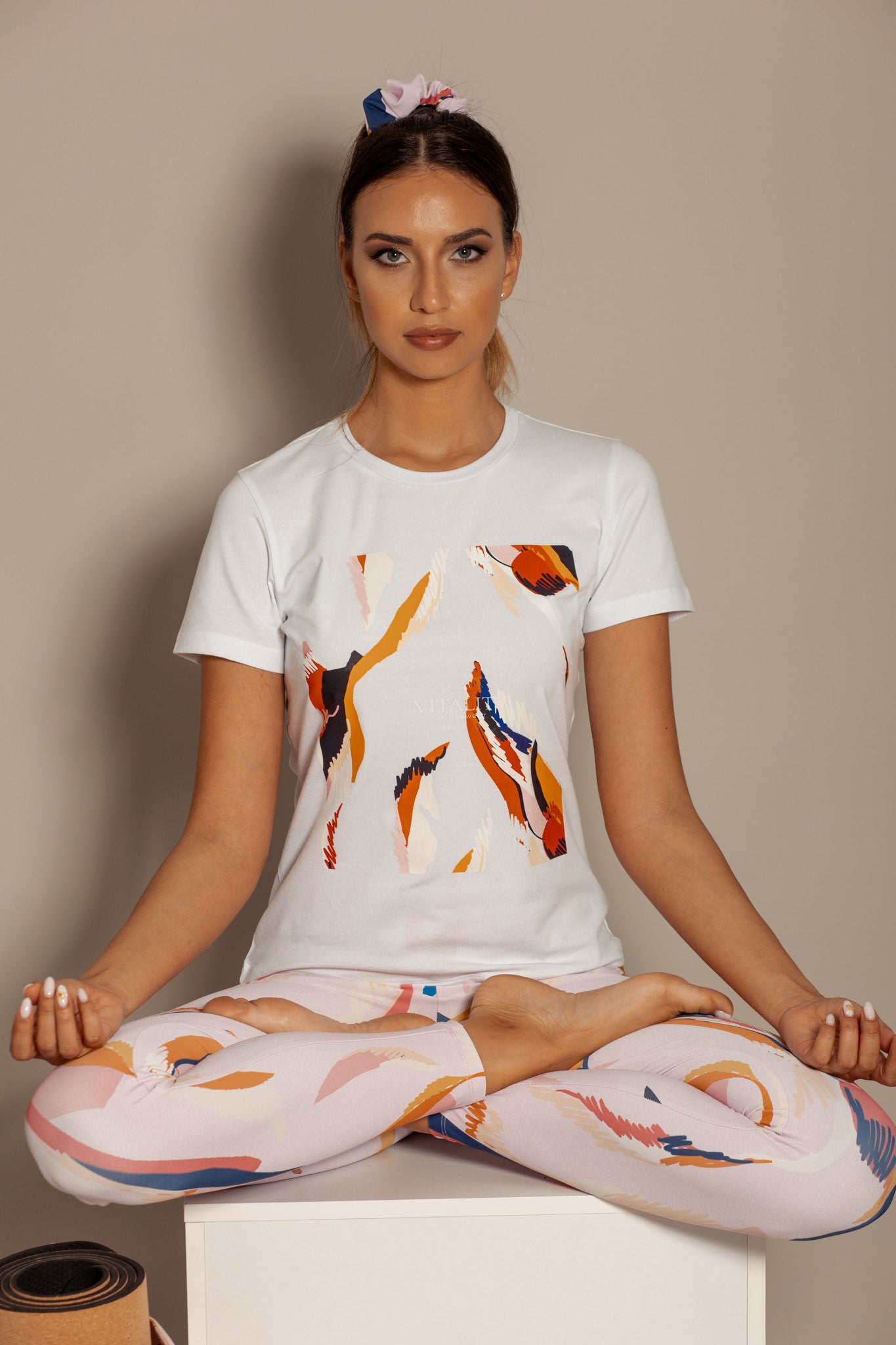 OUTLET Дамска спортна тениска WAVES