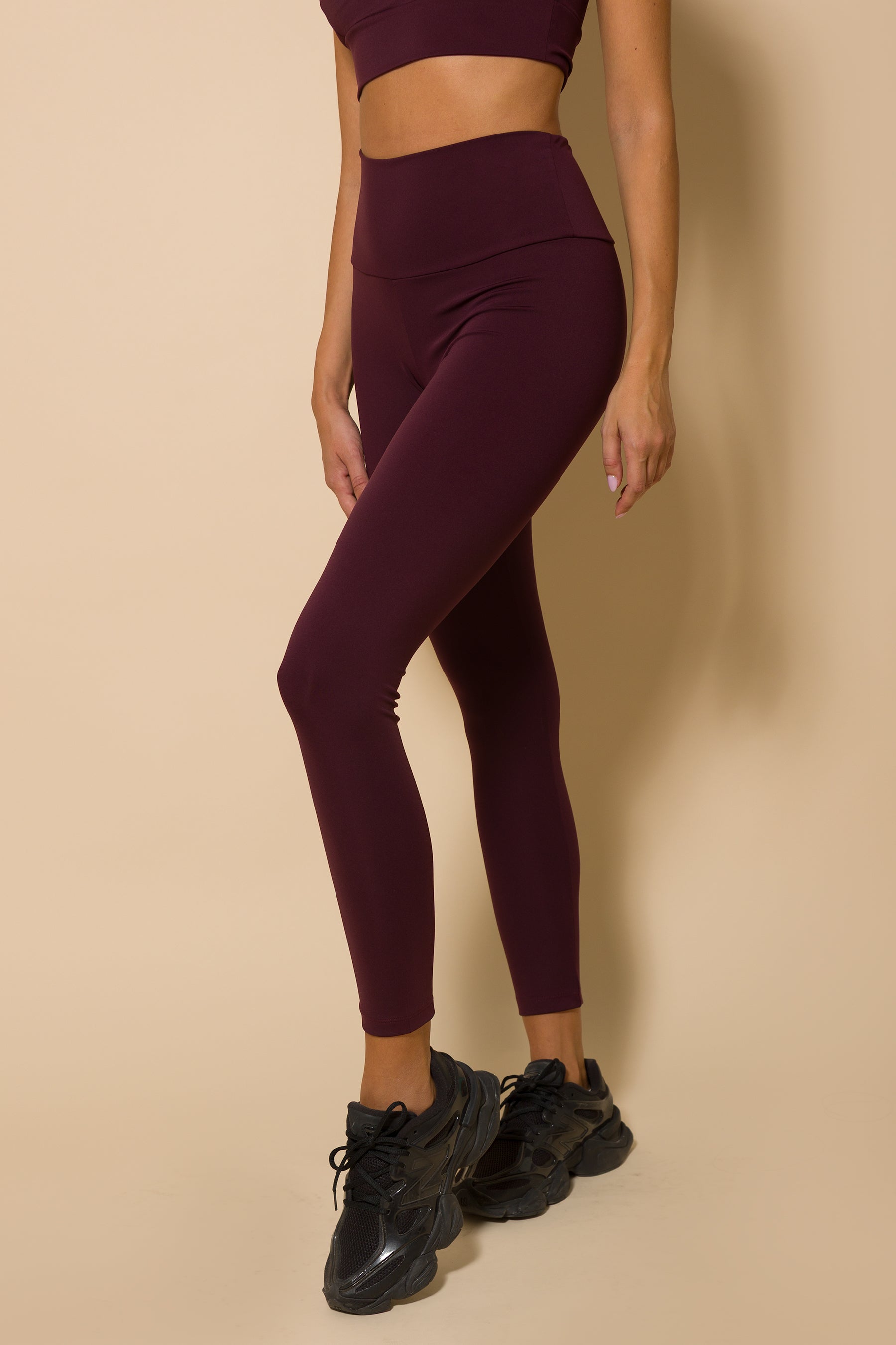 Дамски спортен клин MULBERRY