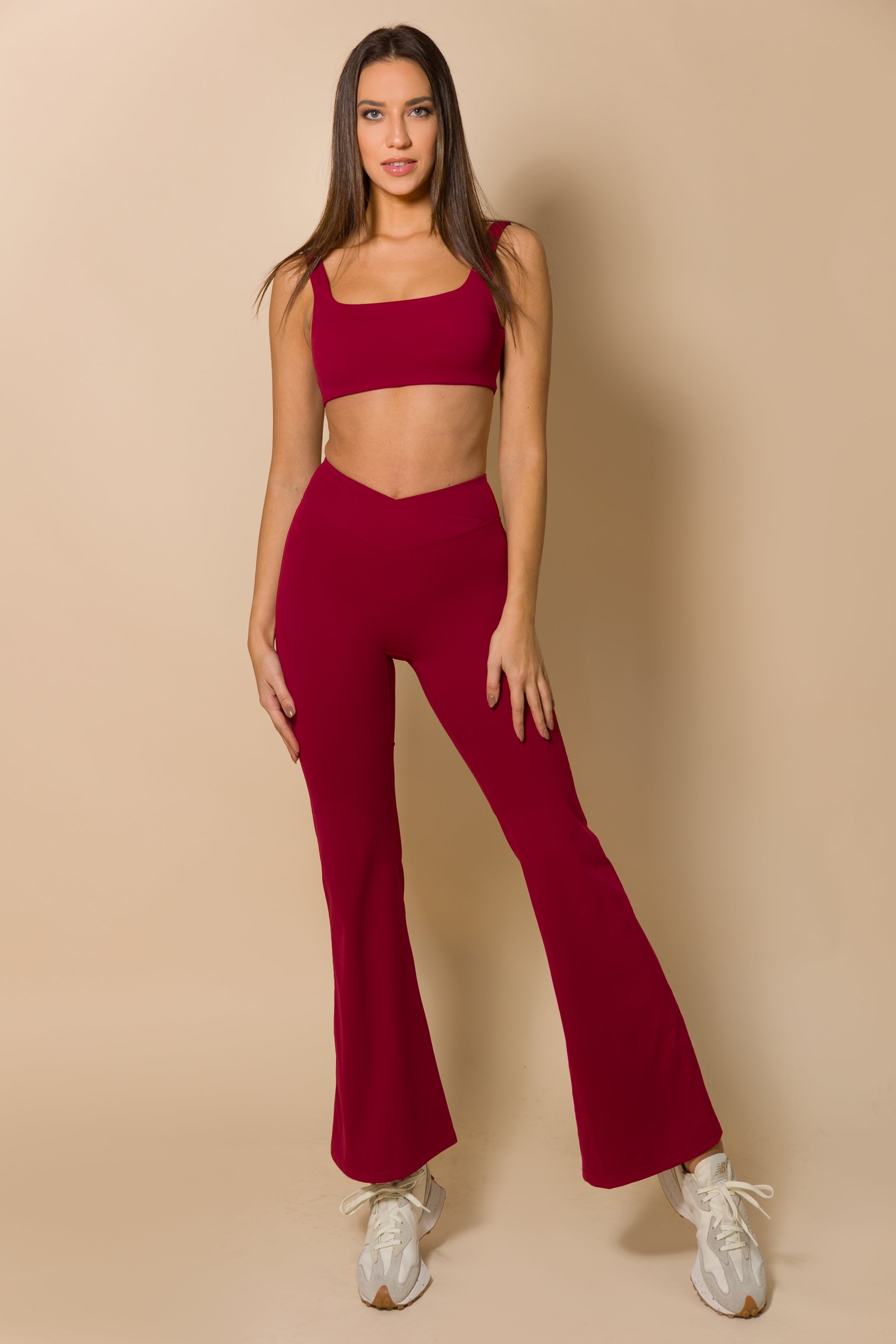 Дамски комплект от къс потник и разкроен клин CHERRY