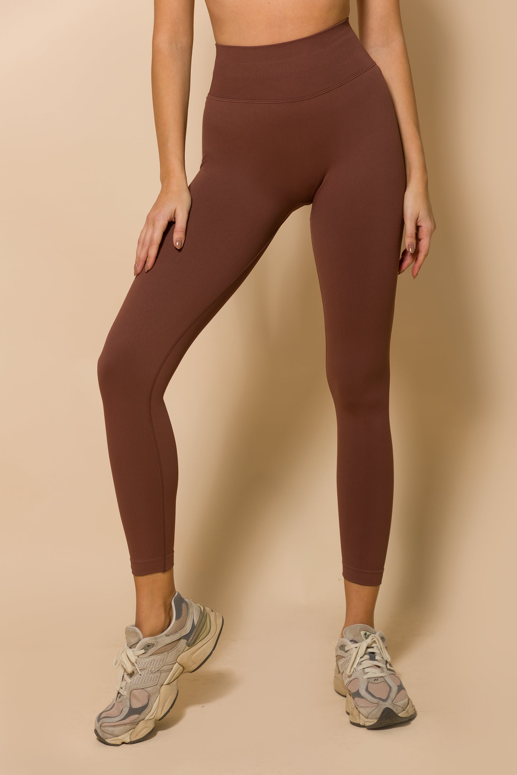 Дамски оформящ клин TOFFEE