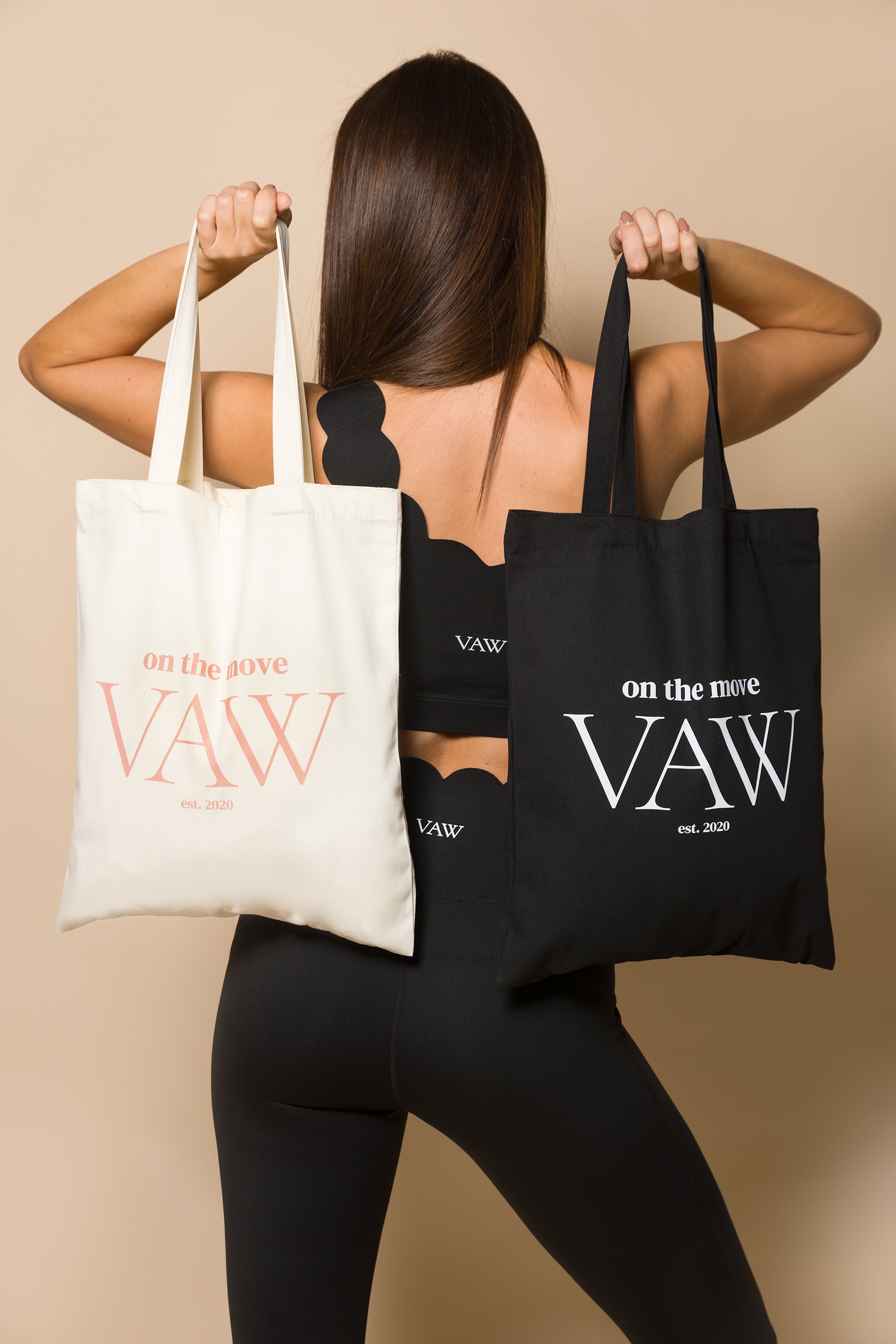 Черна чанта от плат VAW