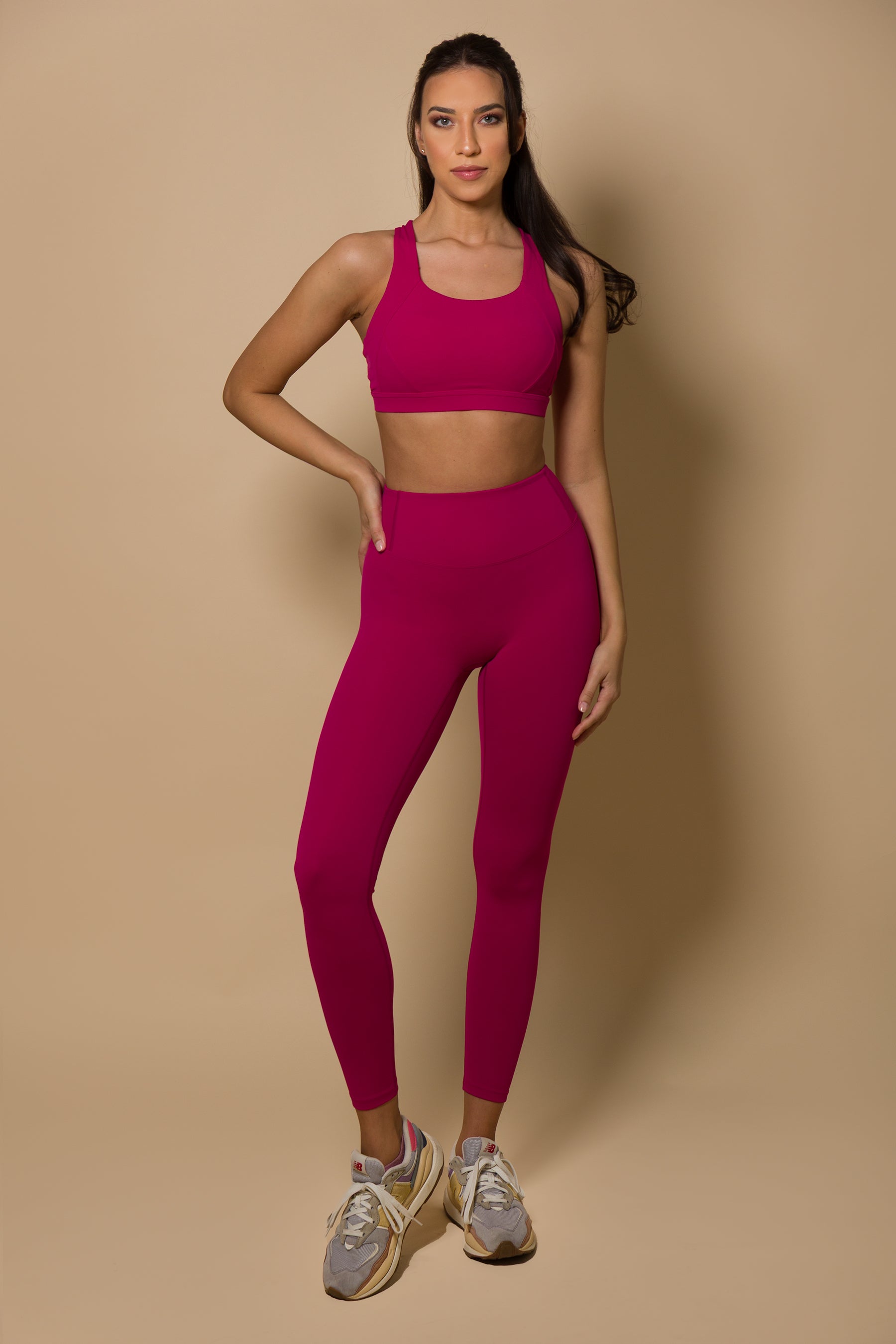 Дамски комплект от къс потник и клин HOT PINK